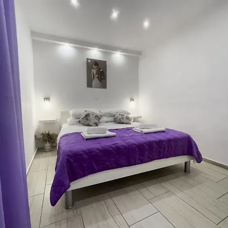 Apartment Pink