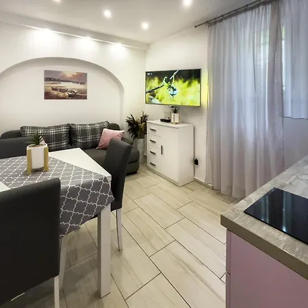 Pink Apartment *