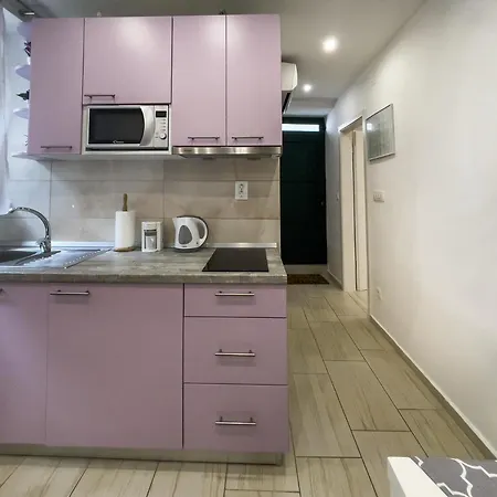 Pink Apartment *
