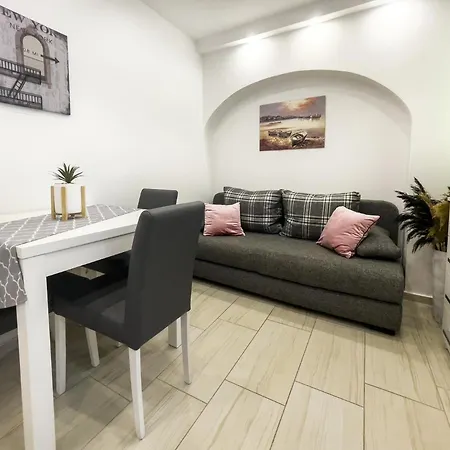 Pink Apartman Split